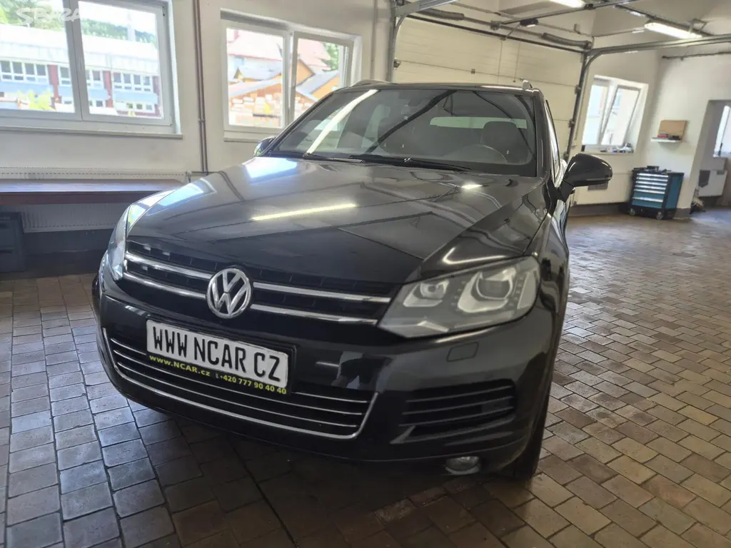 Volkswagen Touareg, 3,0TDi 180kw 4x4 DSG 20ALU